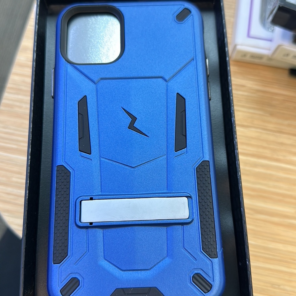 iPhone 11 Pro Max case - Picture 4 of 4